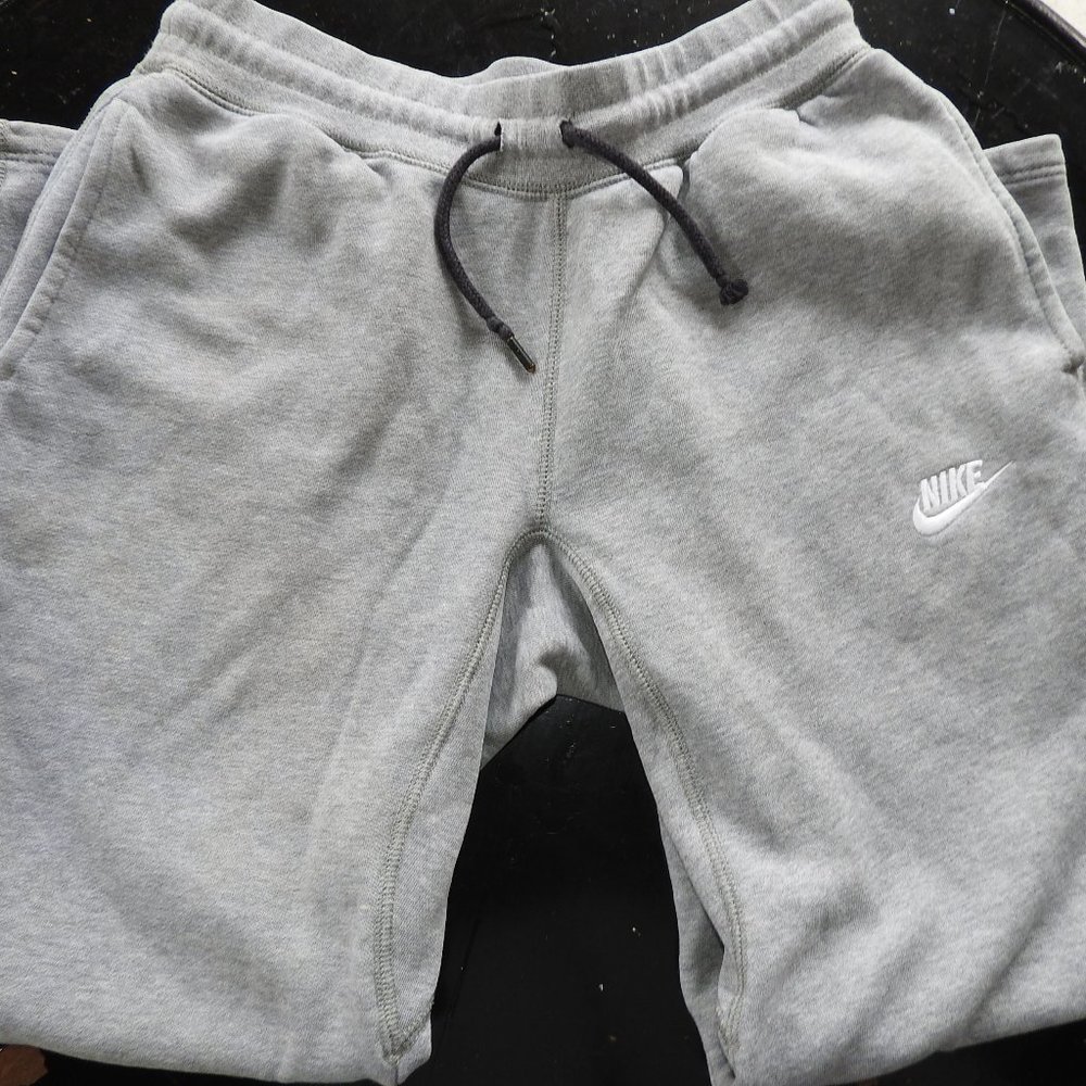 Nike Sportswear Club Fleece pants
